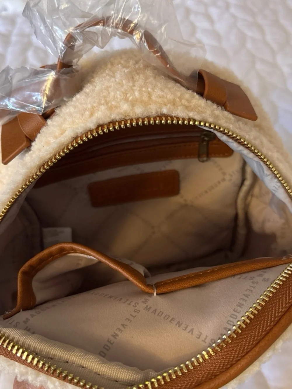 🧸Steve Madden Cream/Brown Mini Backpack Gold Hardware Zip Closure Inner Pockets